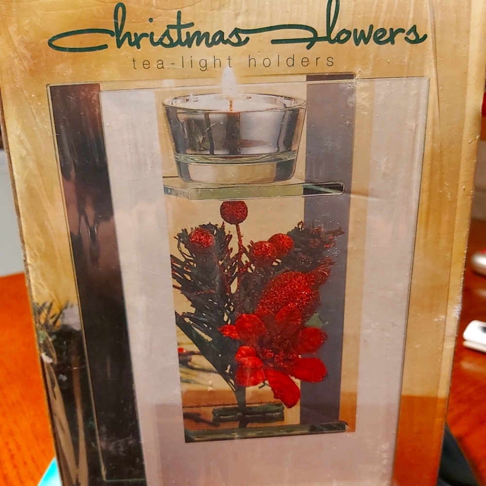 Christmas Flowers tea light holder